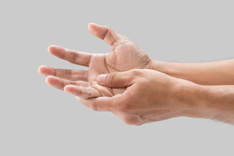 นวดรักษาอาการชา ปลายมือปลายเท้า ปลอดภัยไหม?